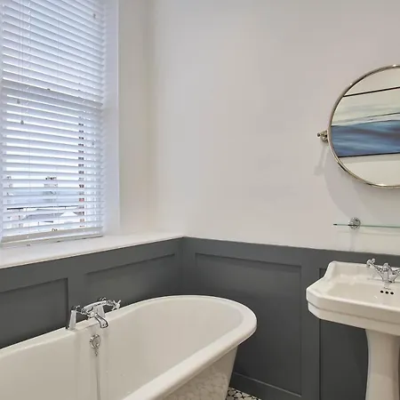Host & - Huntcliff View Apartman Saltburn-by-the-Sea